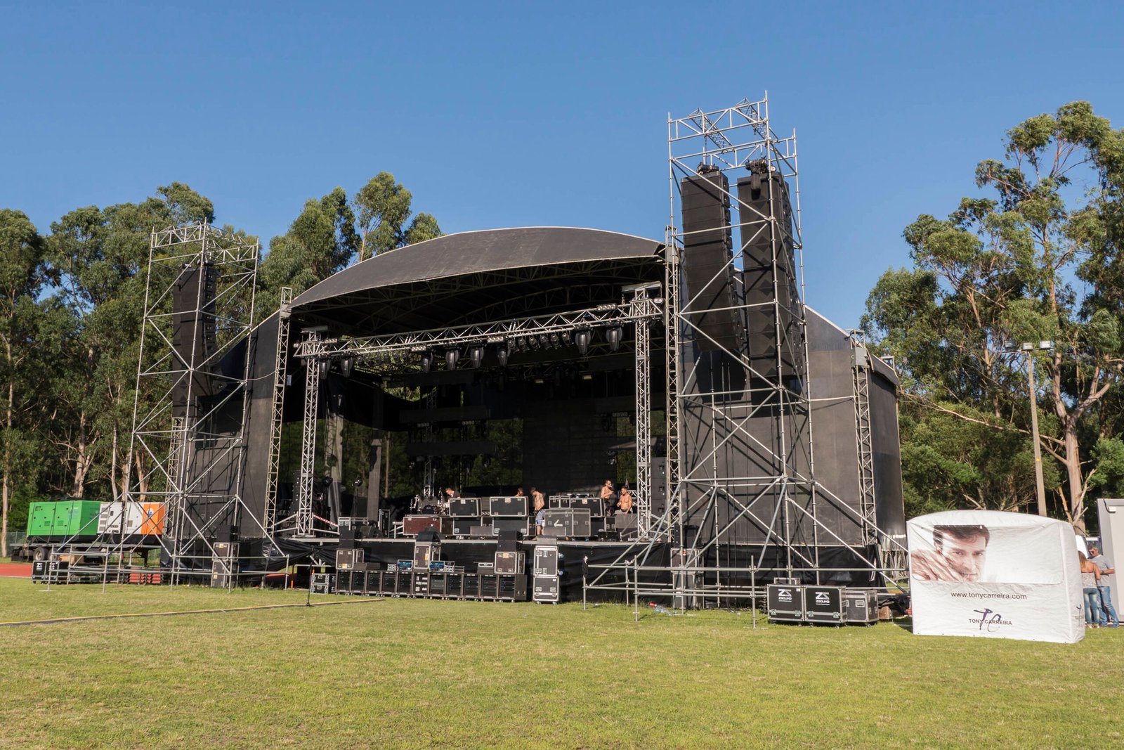 ZSOUND’s Stage Audio Equipment Powering Pop Rock Sensations for “DAMA” in Portugal