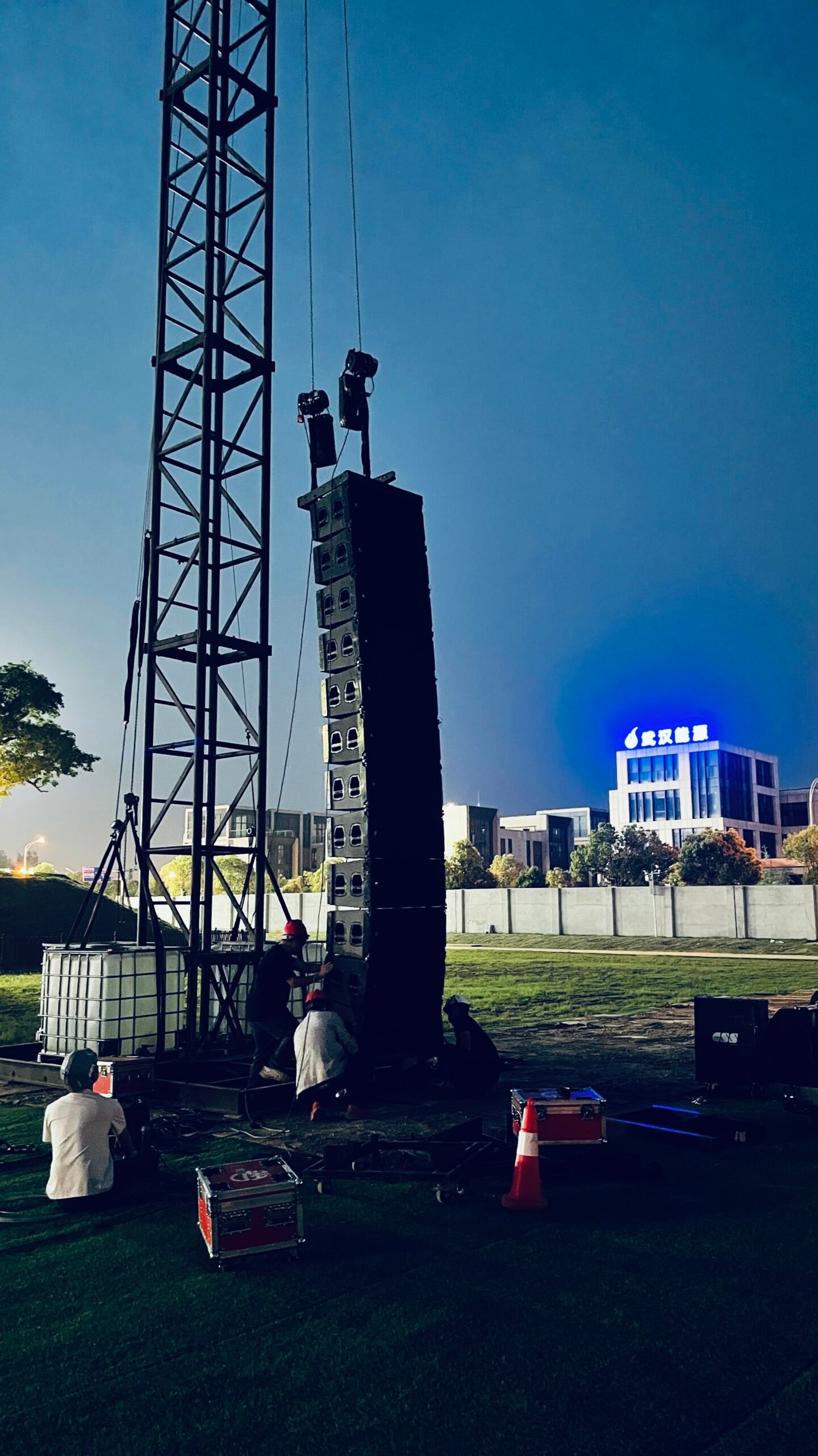 ZSOUND VCX Line Array Speaker: Ensuring Every Corner Echoes Perfectly at Cactus Music Festival