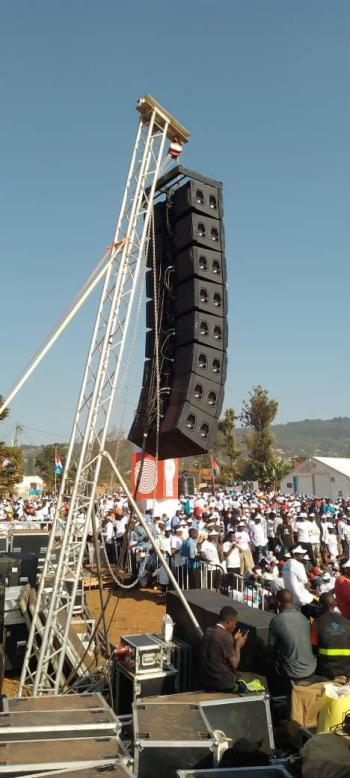 concert line array speakers