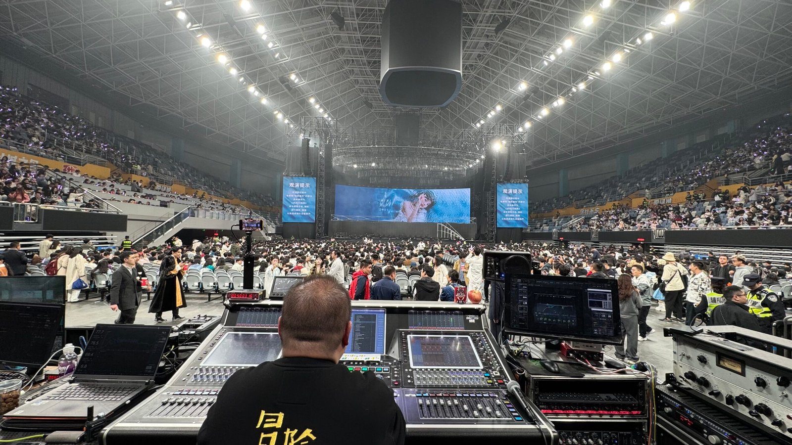 Stage Line Array Speaker Elevating YinLin’s Tour in Hangzhou