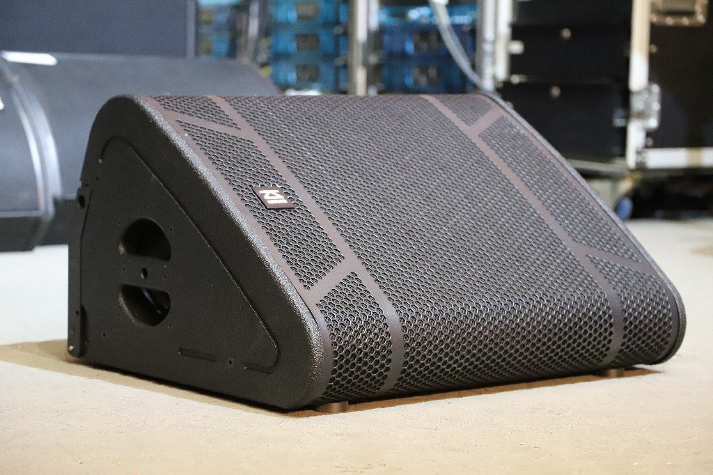 CP15M 15 inch monitor speaker